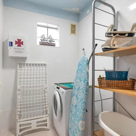 Vakantiehuis Seaside House With Heated Pool *