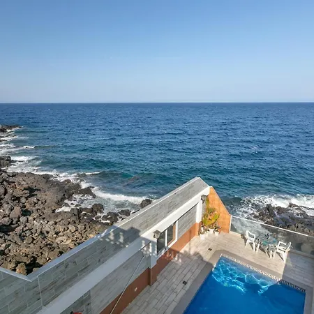 Seaside House With Heated Pool 펜션 Pájara